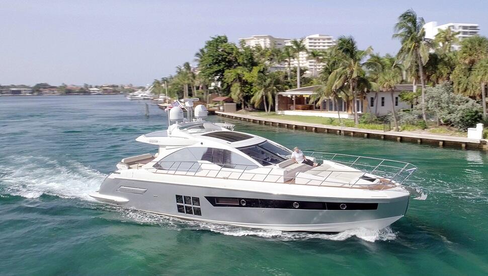 Cruising with the yacht on the Intracoastal Waterway