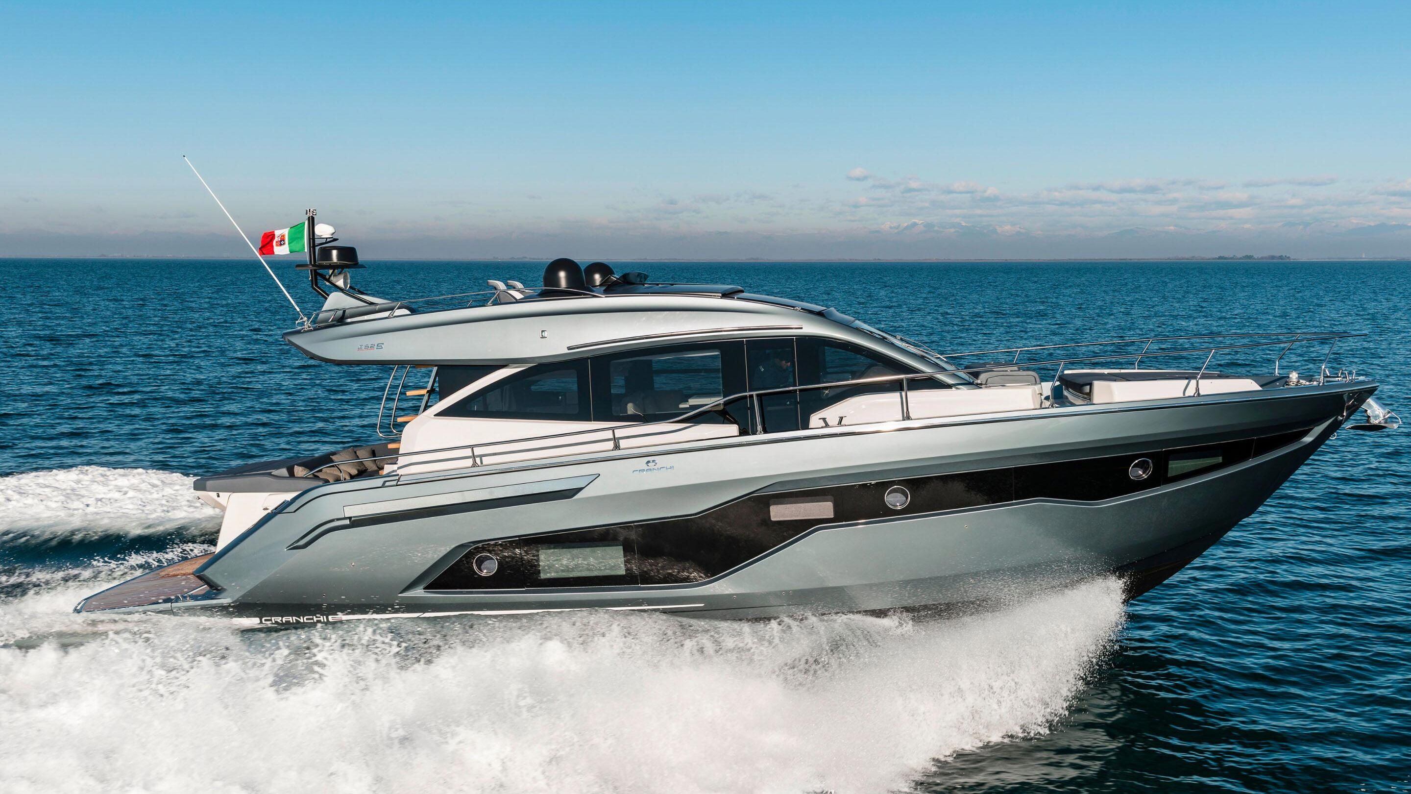 Trimming your boat - control system | Volvo Penta US